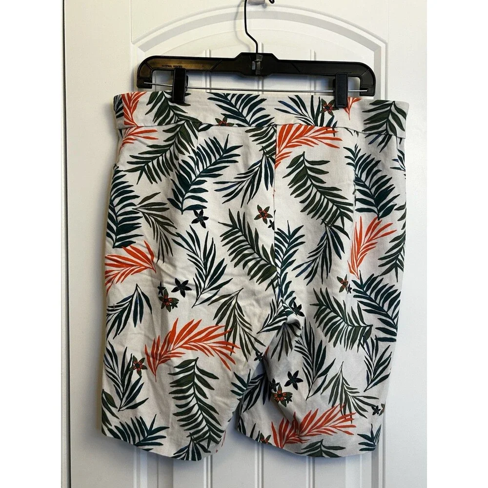 Terra & Sky Tropical Palm Leaf Bermuda Shorts 0X 14W Stretch Summer White